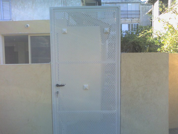 עבודות אלומיניום ומסגרות