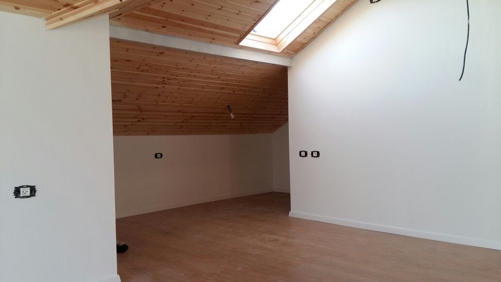 בניית חדר שינה בעליית גג