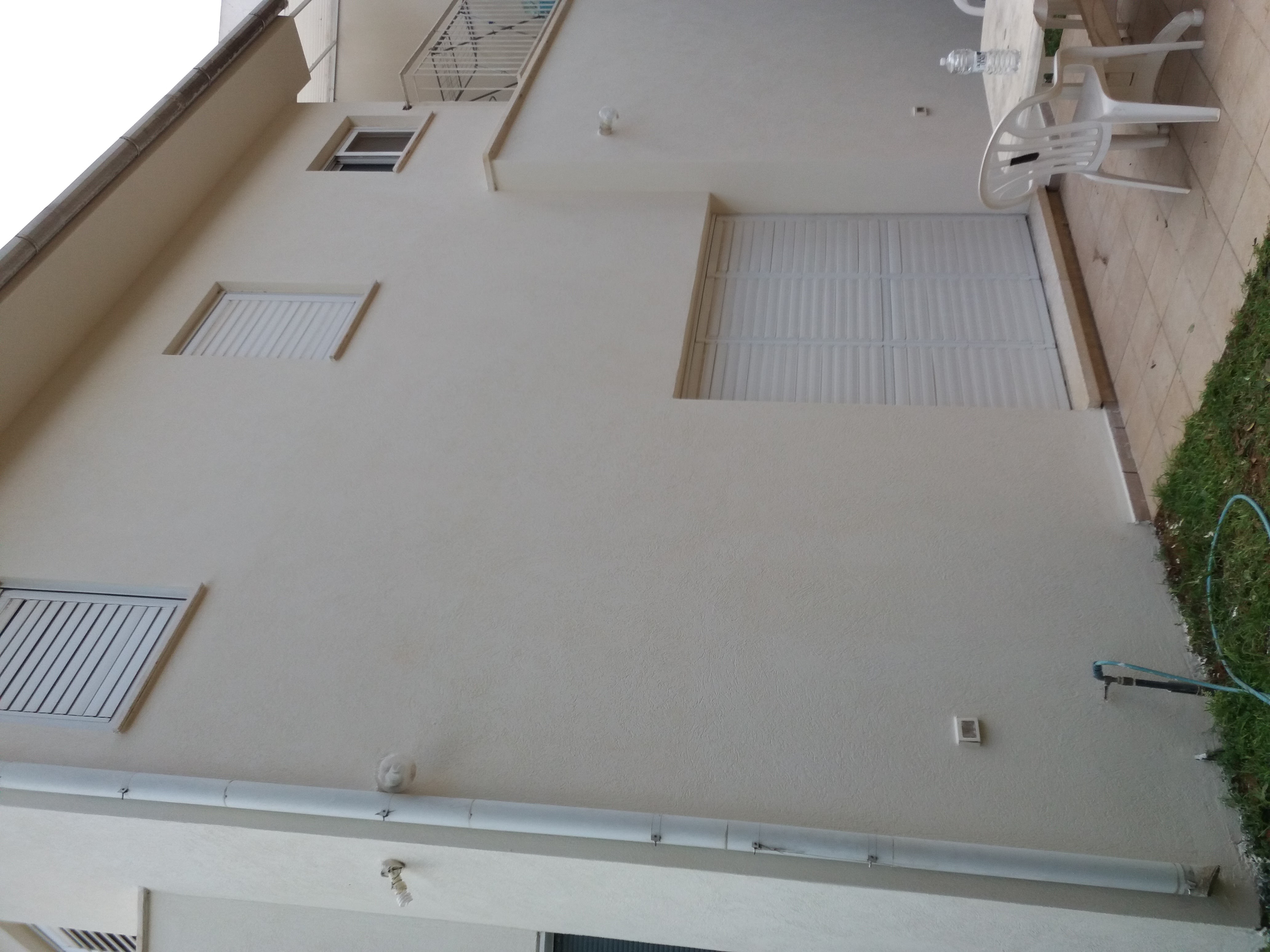 עבודות חוץ טייח צבעוני