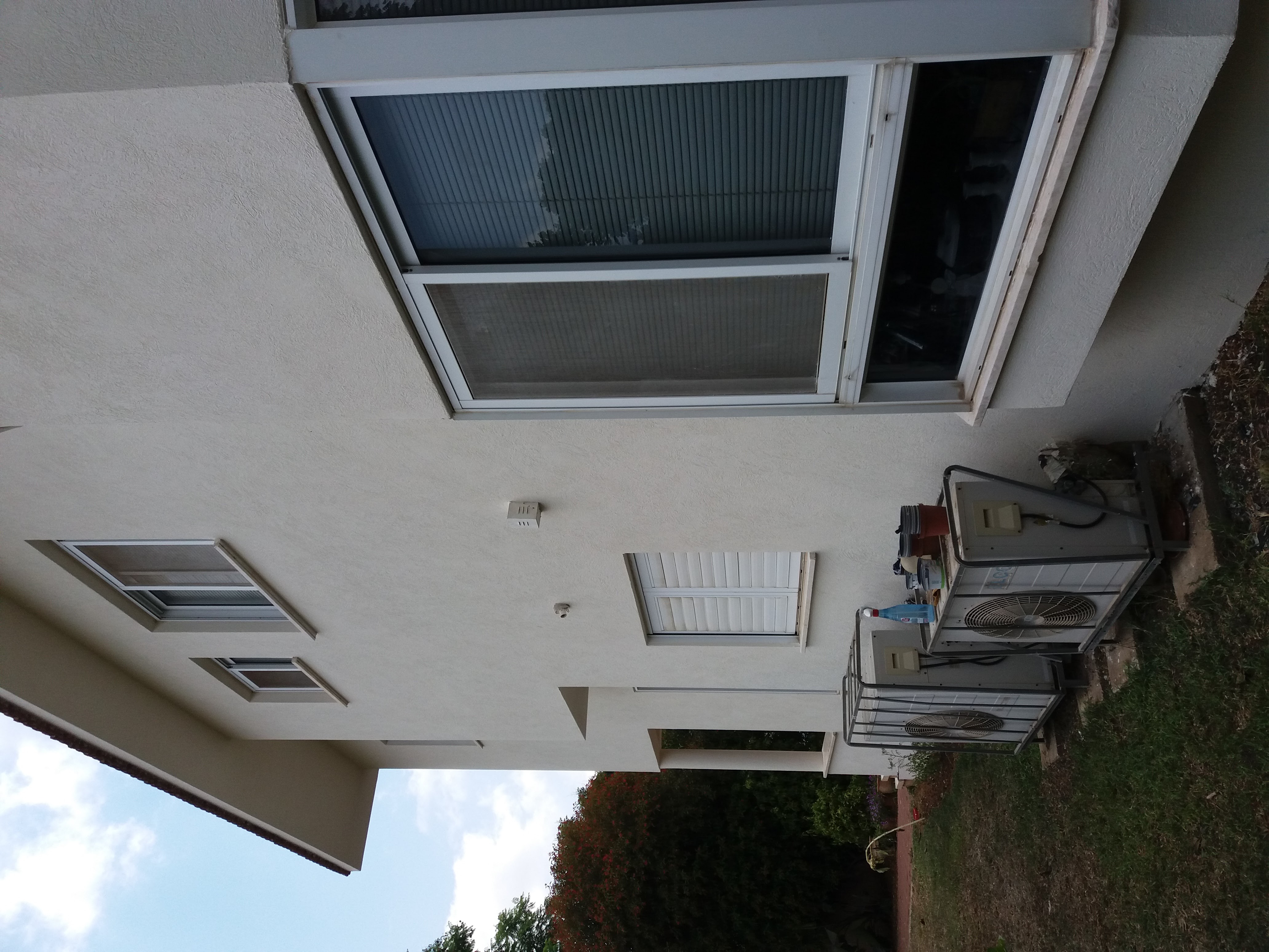 עבודות חוץ טייח צבעוני