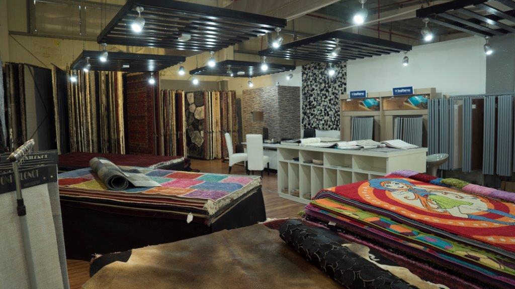 שטיחים ופרקטים