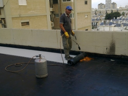 איטום מרפסת - כך תעשו זאת נכון