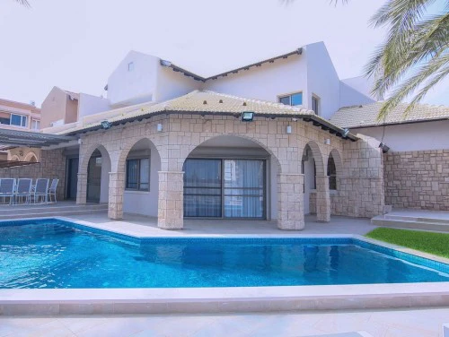 לא צריך לצאת לחופשה: בית חלומות באשקלון