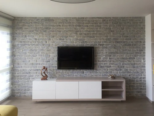 קיר דמוי בריקים