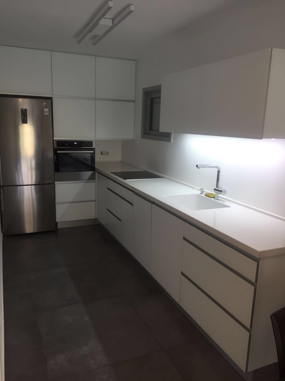 מיטבחים ופינות אוכל