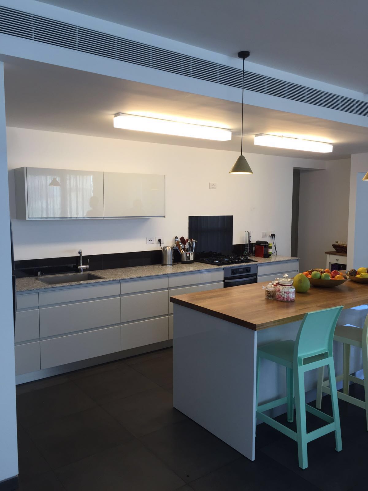 מיטבחים ופינות אוכל