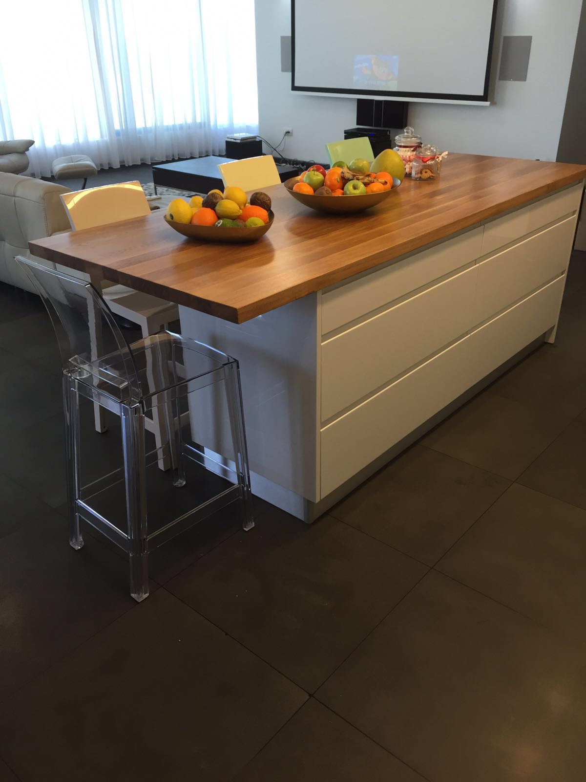 מיטבחים ופינות אוכל