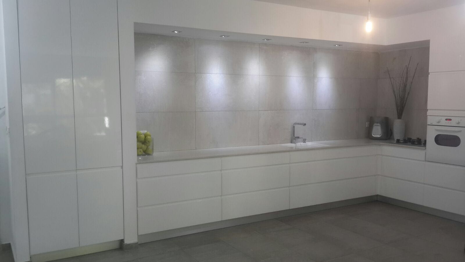 מיטבחים ופינות אוכל