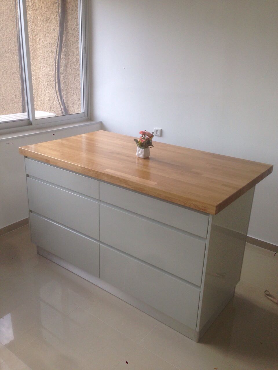 מיטבחים ופינות אוכל