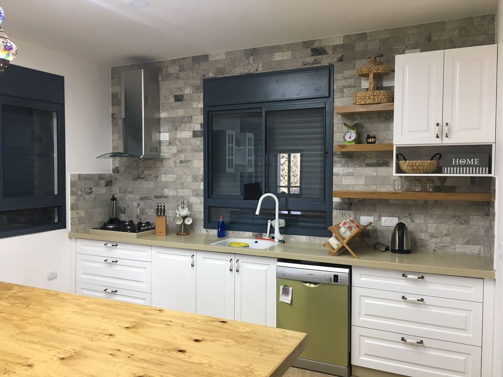 צילום מעבודה של מוראד טאהא