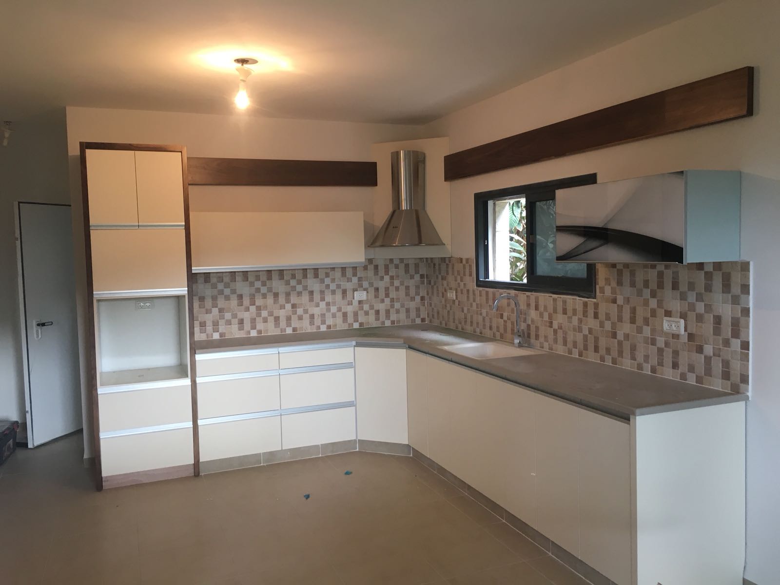 מטבחים ופינות אוכל