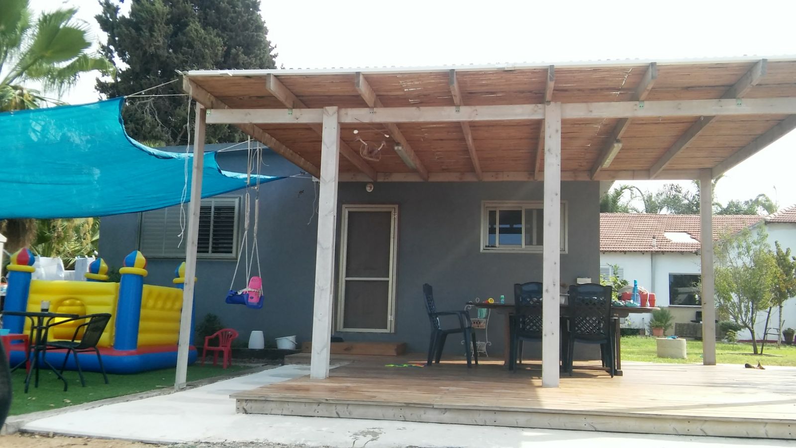 פרגולות ודקים