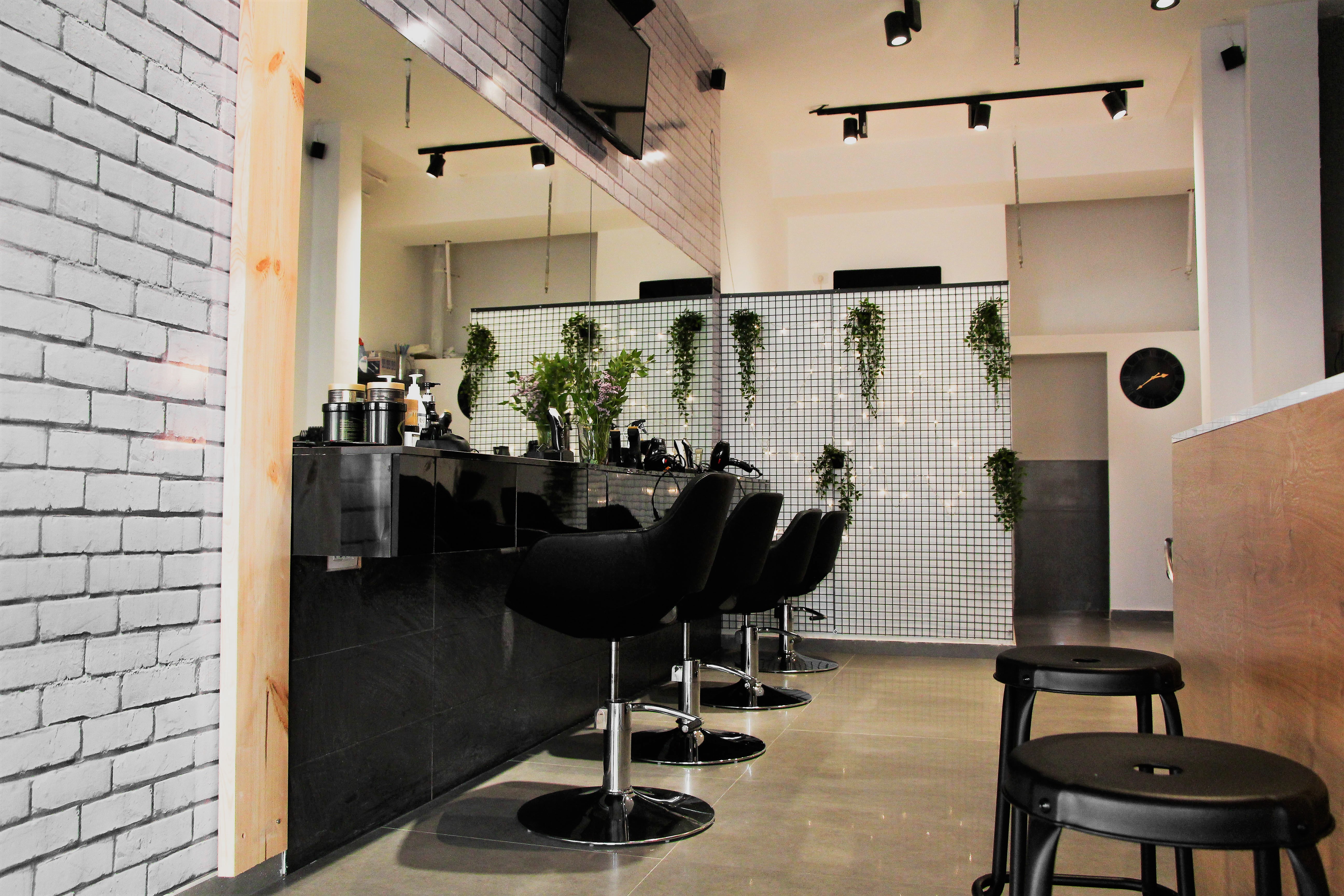 עיצוב ותכנון פנים לשיפוץ מספרה