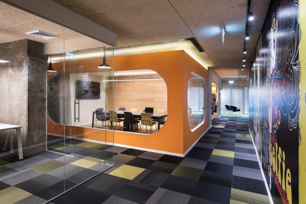 ××©×¨× ×¤××¨×¡×× ×¦××¢×× ×