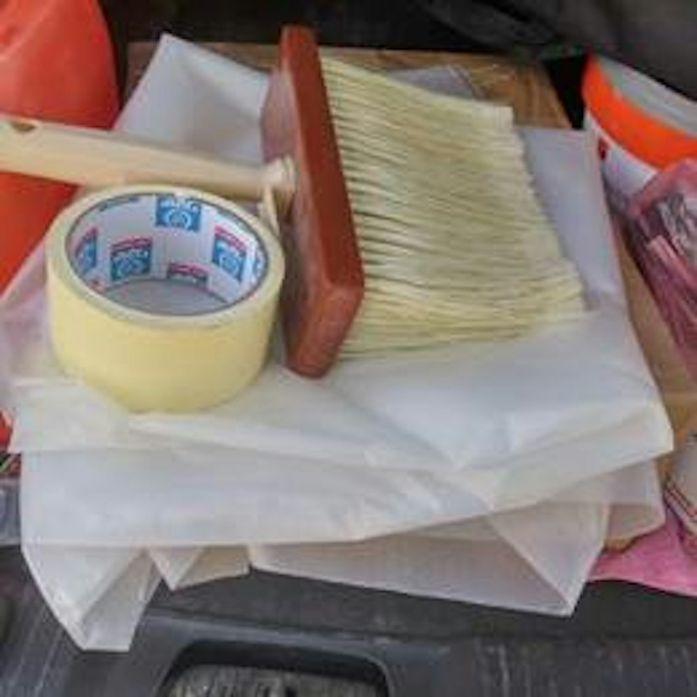 מברשת צבע ודבק