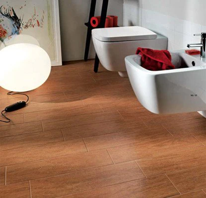 רצפת פרקט באמבטיה