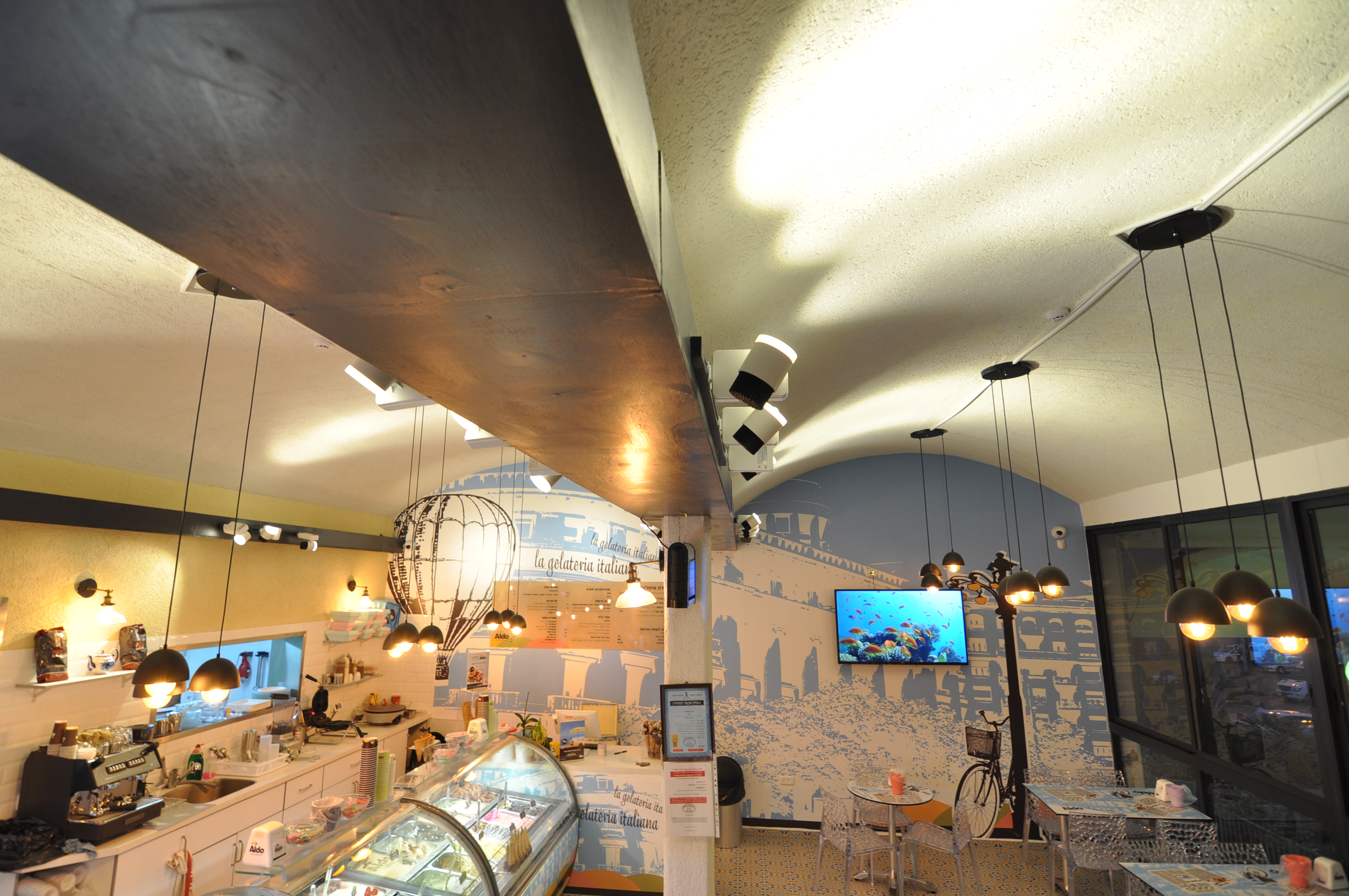 תכנון ועיצוב פנים לסניף אלדו ירושלים