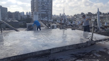 עבודות בגובה ושיפוץ בניינים