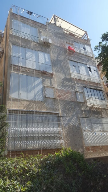 עבודות בגובה ושיפוץ בניינים