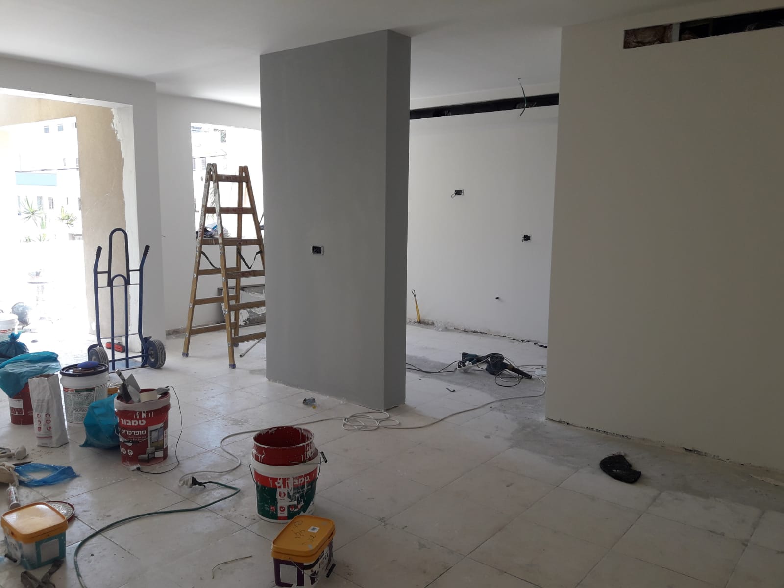 ×©××¤××¥ ×××¨× ×§×× × ××¤× ×