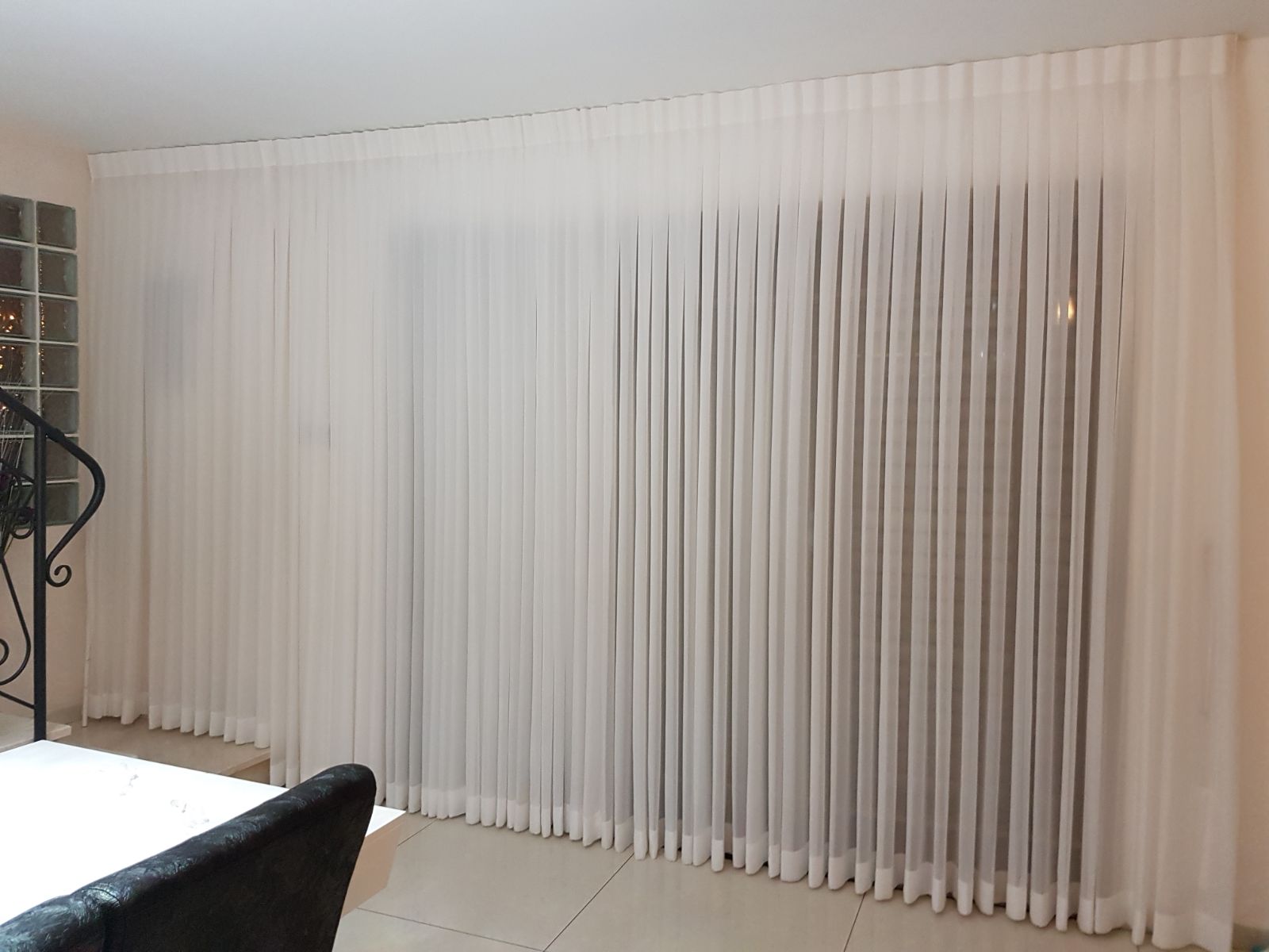 פרקטים, שטיחים, טפטים, וילונות