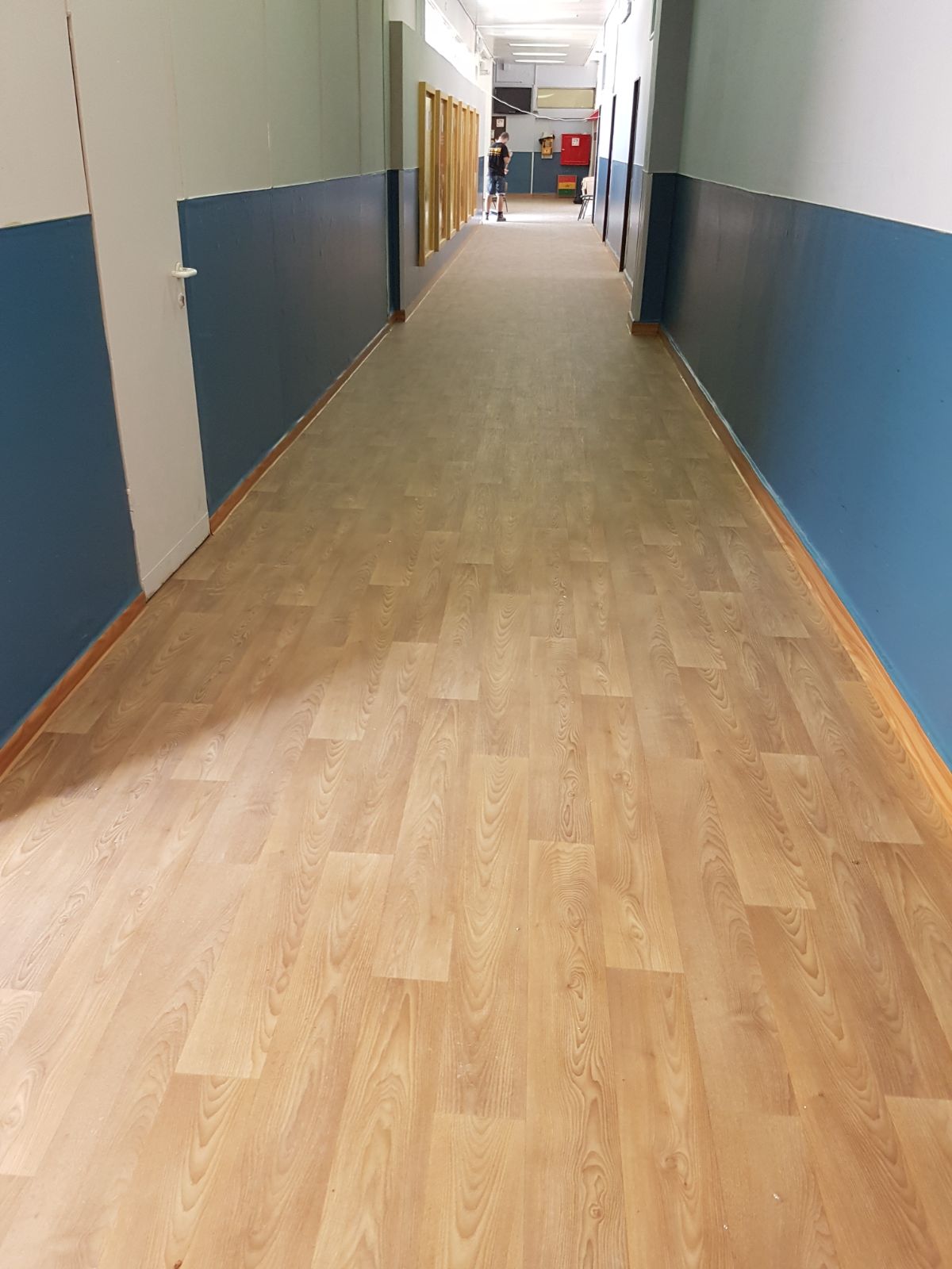 פרקטים, שטיחים, טפטים, וילונות