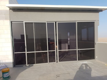 חלונות אלומיניום