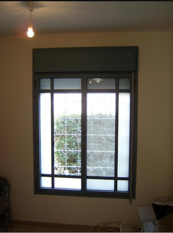 חלונות אלומיניום