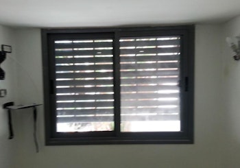 חלונות אלומיניום