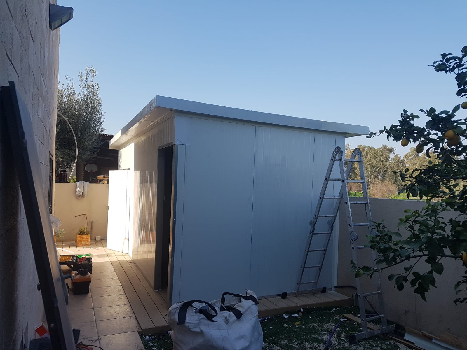 צילום מעבודה של שי אהרוני