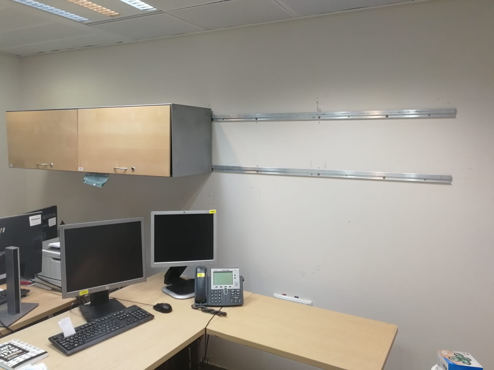 פתיחת חלון בקיר גבס