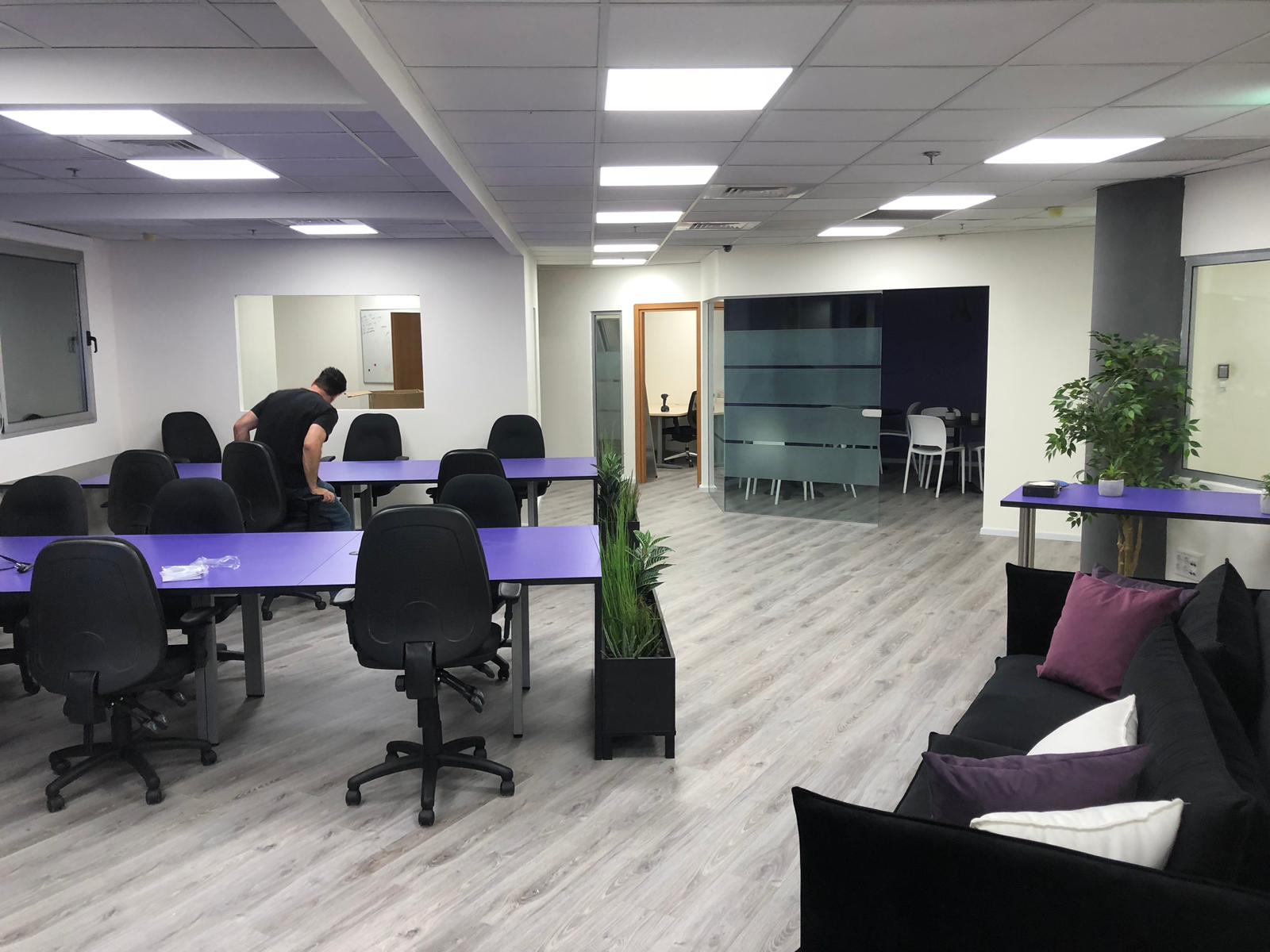 שיפוץ משרד ברמת גן