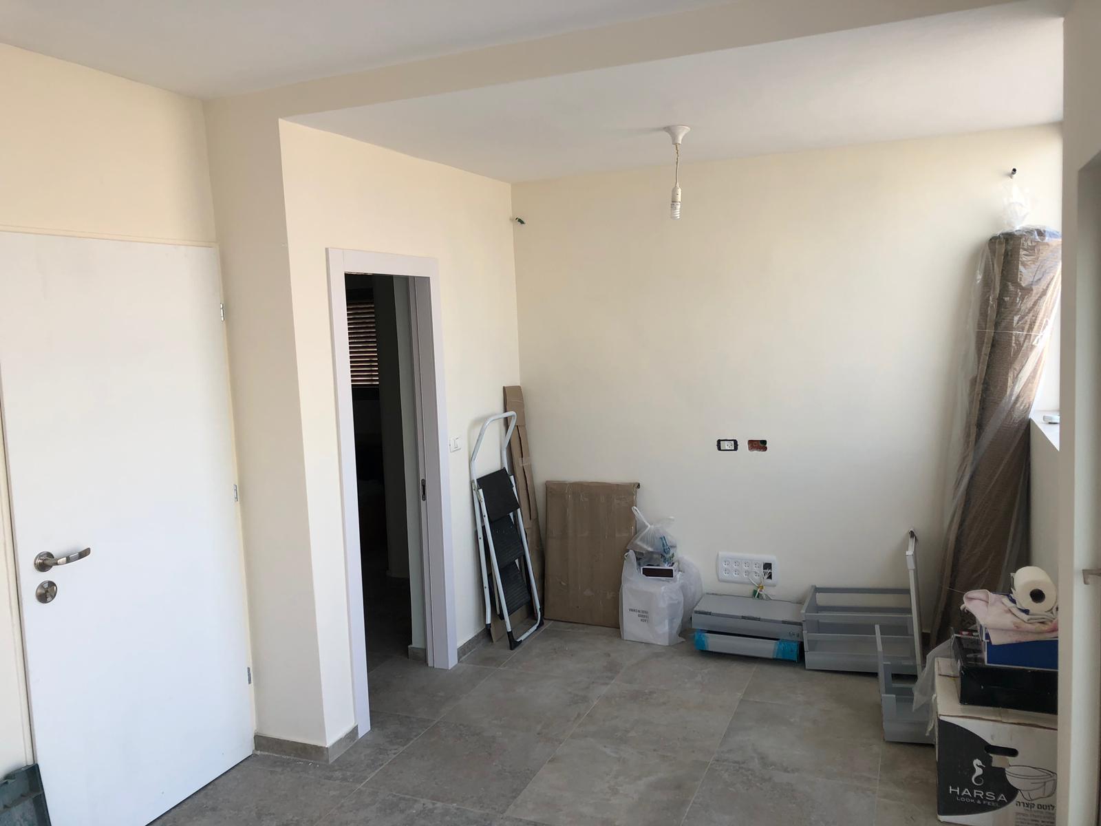 תוספת בניה שני חדרים על גג