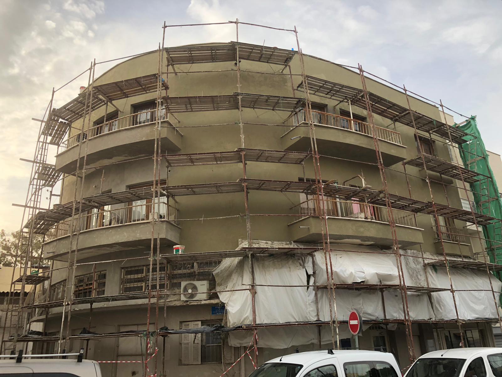 שיפוץ בניין חיצוני