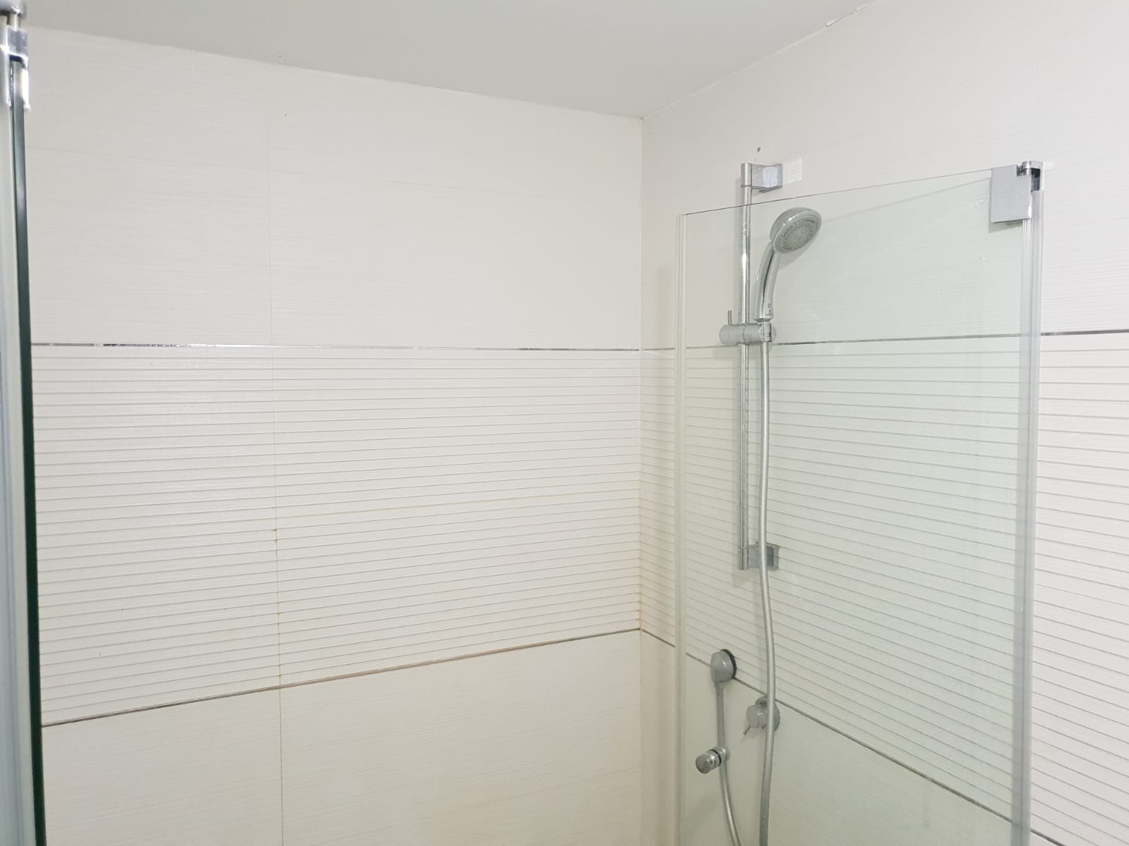 שיפוץ חדר אמבטיה ושירותים