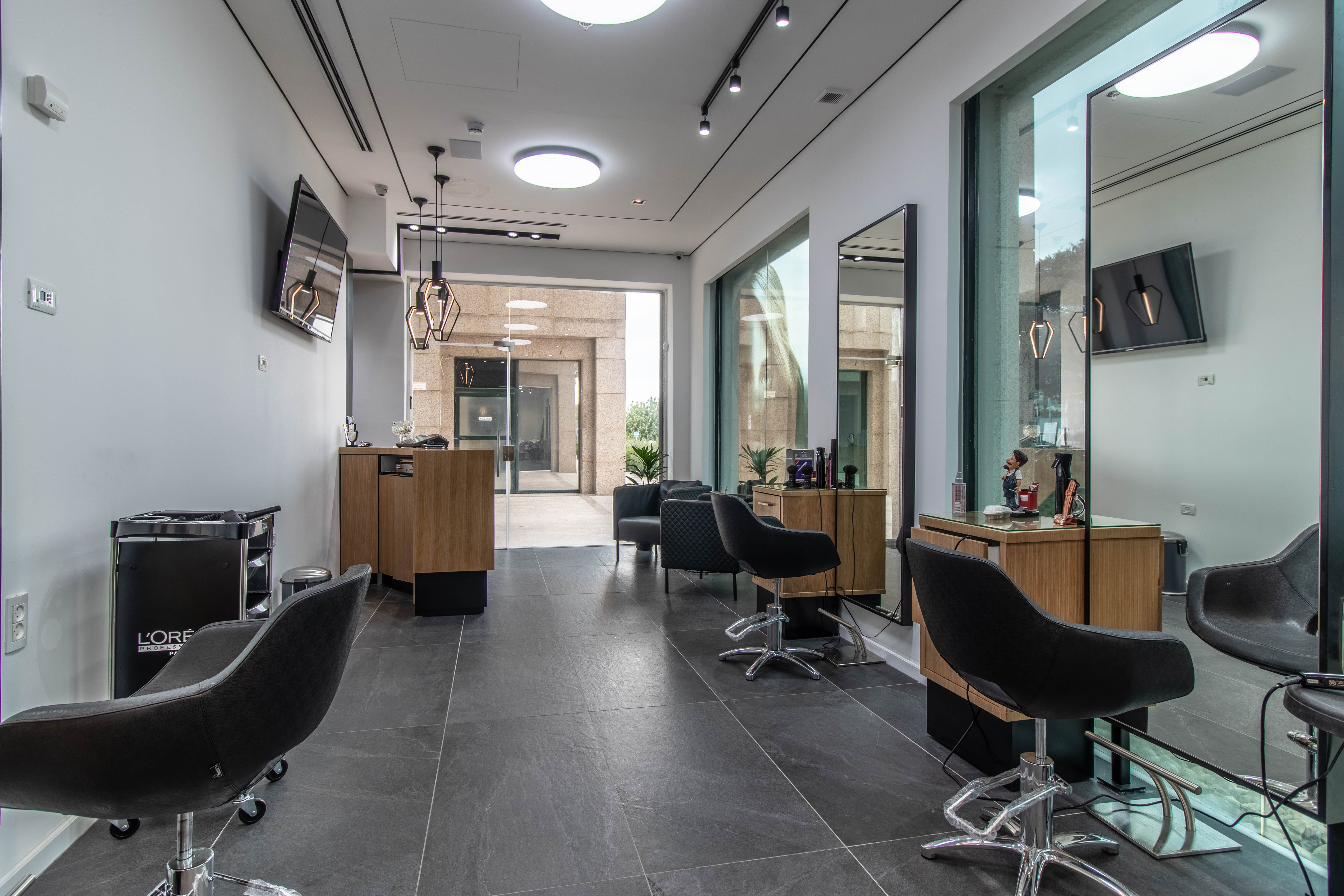 שיפוץ מספרה