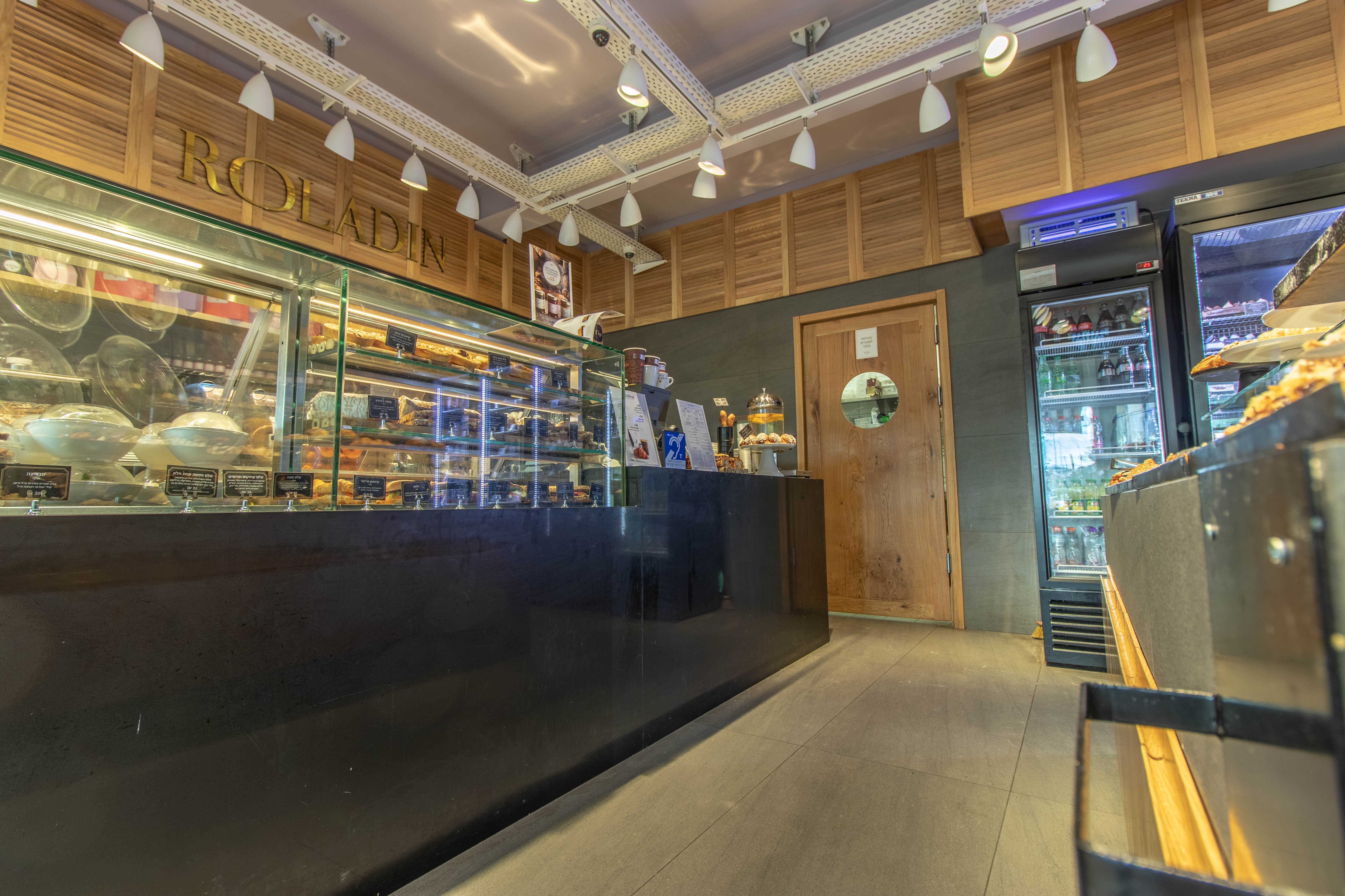 שיפות חנות רולדין