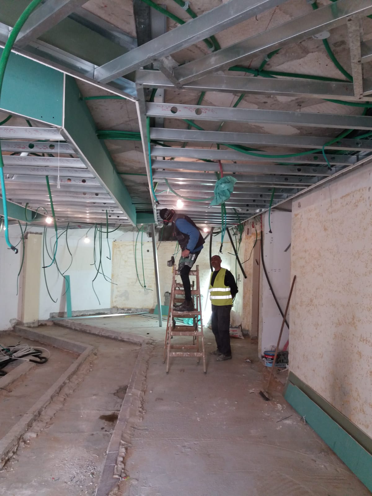 עבודות חשמל ותאורה