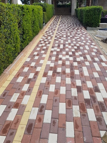 עבודות פיתוח וריצוף אבנים משתלבות