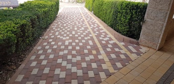 עבודות פיתוח וריצוף אבנים משתלבות