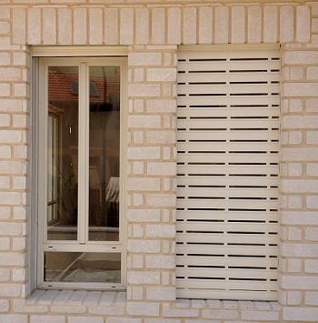 התקנת חלונות ותריסים