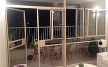 התקנת דלתות וויטרינות