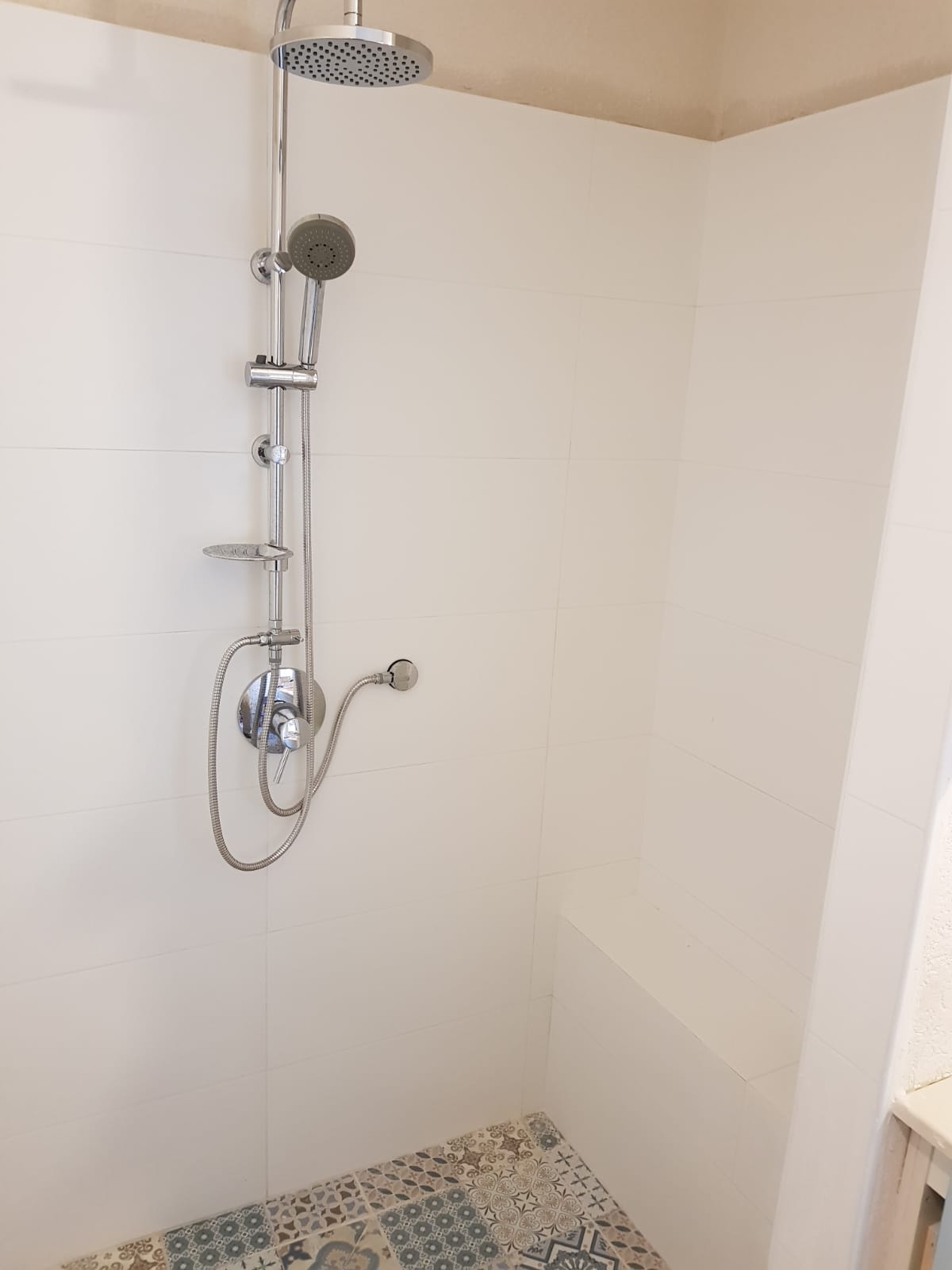 שיפוץ חדרי אמבטיה ושירותים קומפלט