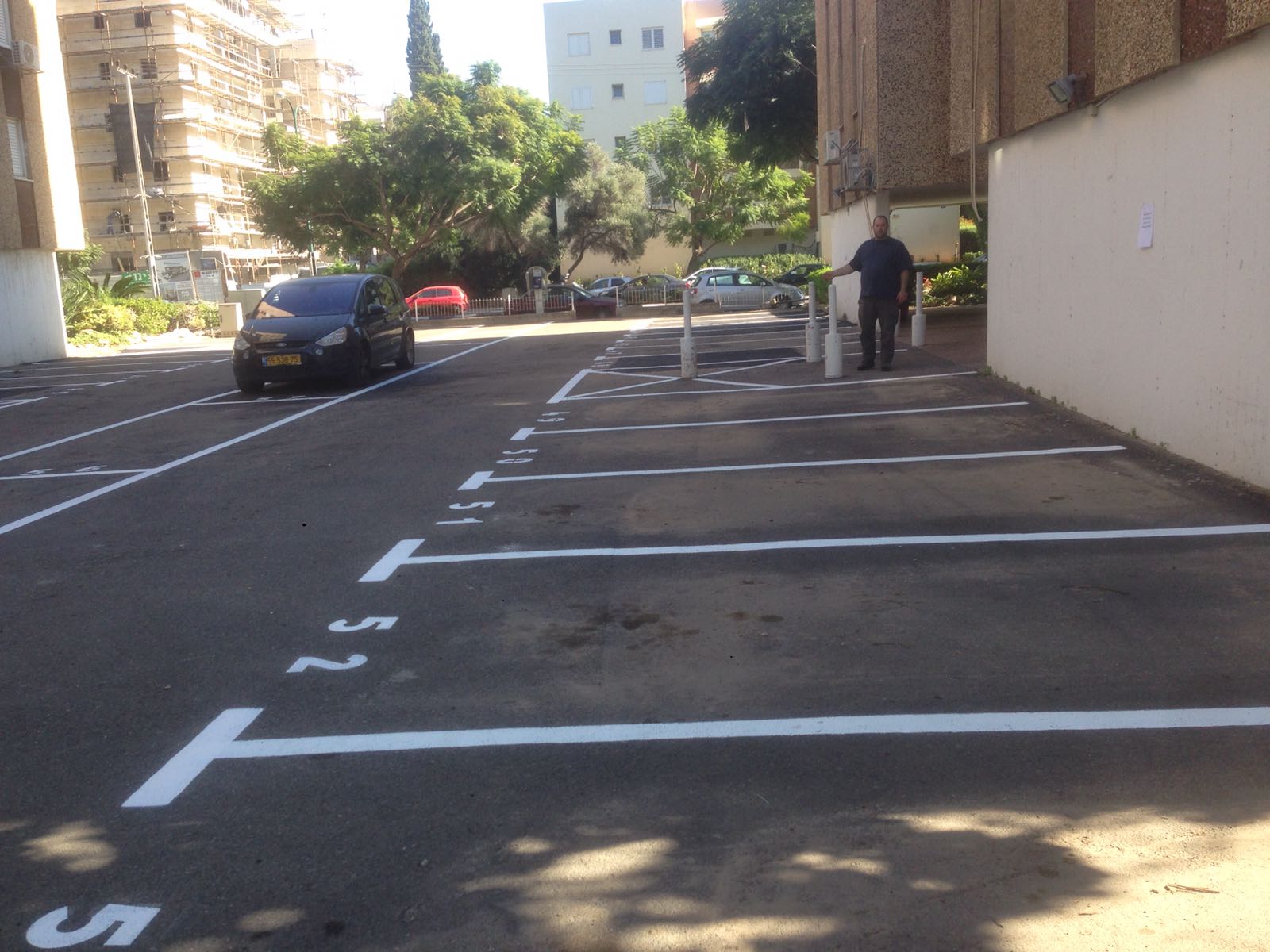 אבנים משתלבות ועבודות עפר ופיתוח