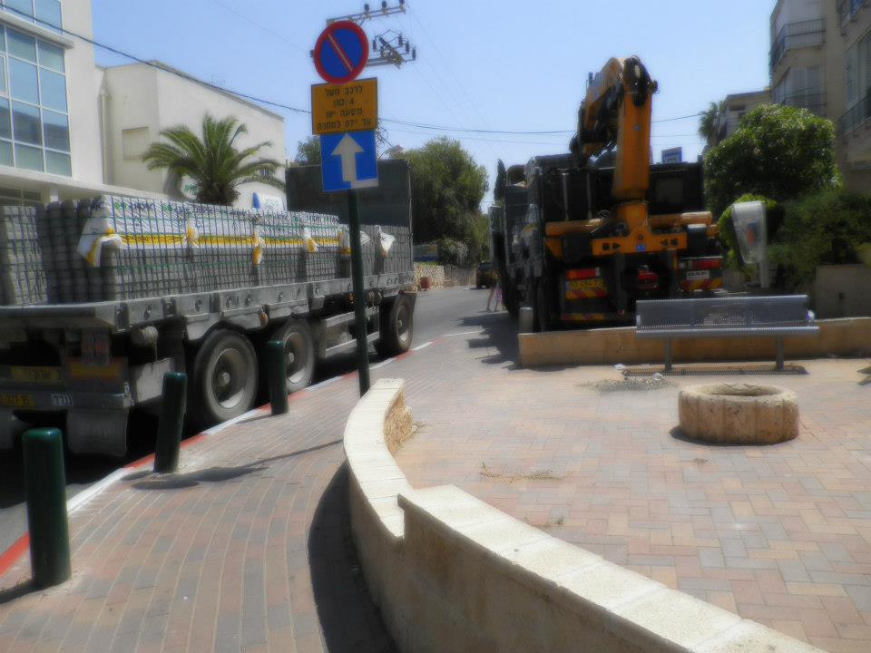 אבנים משתלבות ועבודות עפר ופיתוח