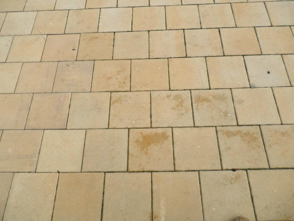 אבנים משתלבות ועבודות עפר ופיתוח