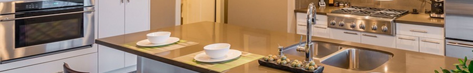 צילום מעבודה של מטבחי שקל