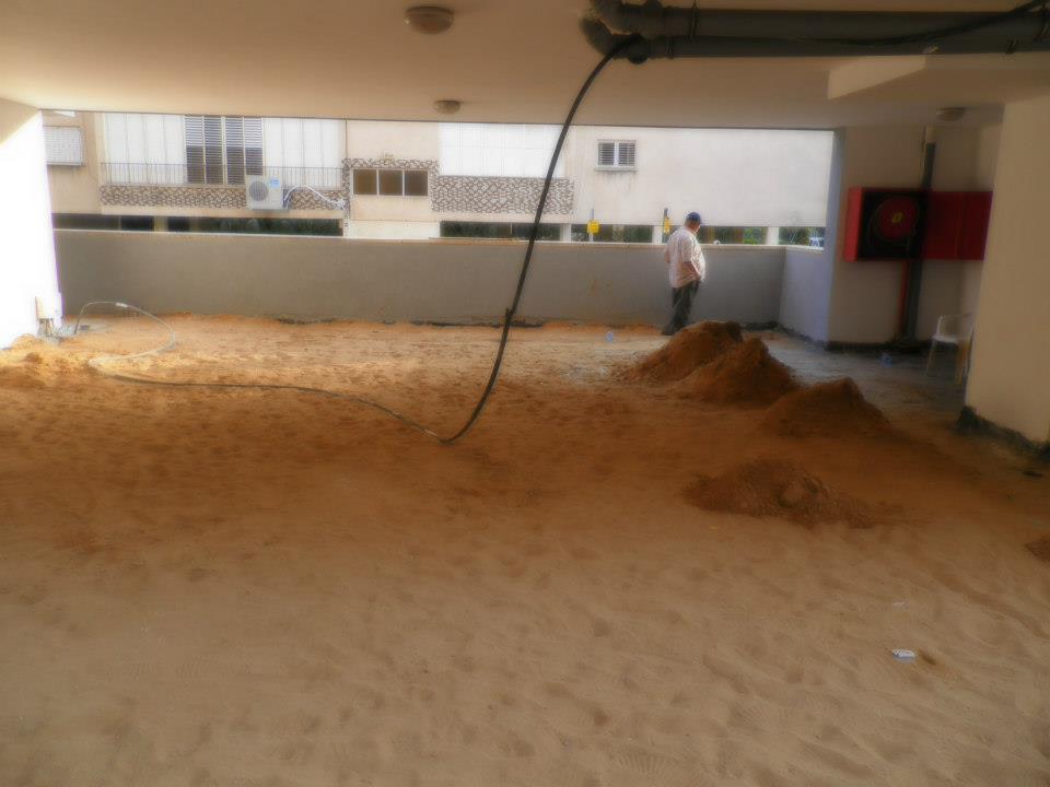 אבנים משתלבות ועבודות עפר ופיתוח