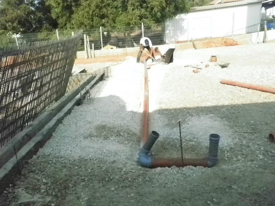 אבנים משתלבות ועבודות עפר ופיתוח