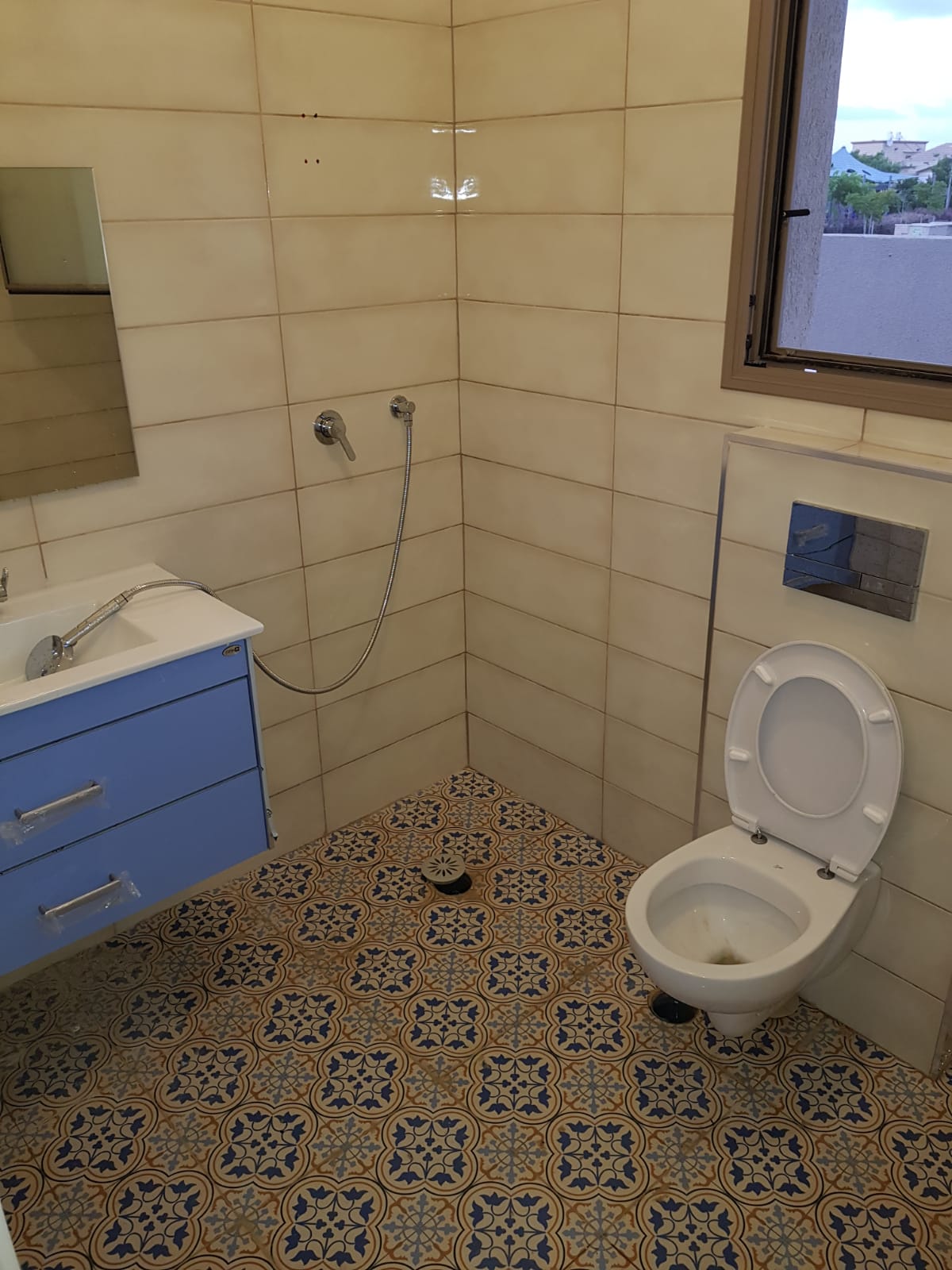 שיפוץ חדרי אמבטיה ושירותים